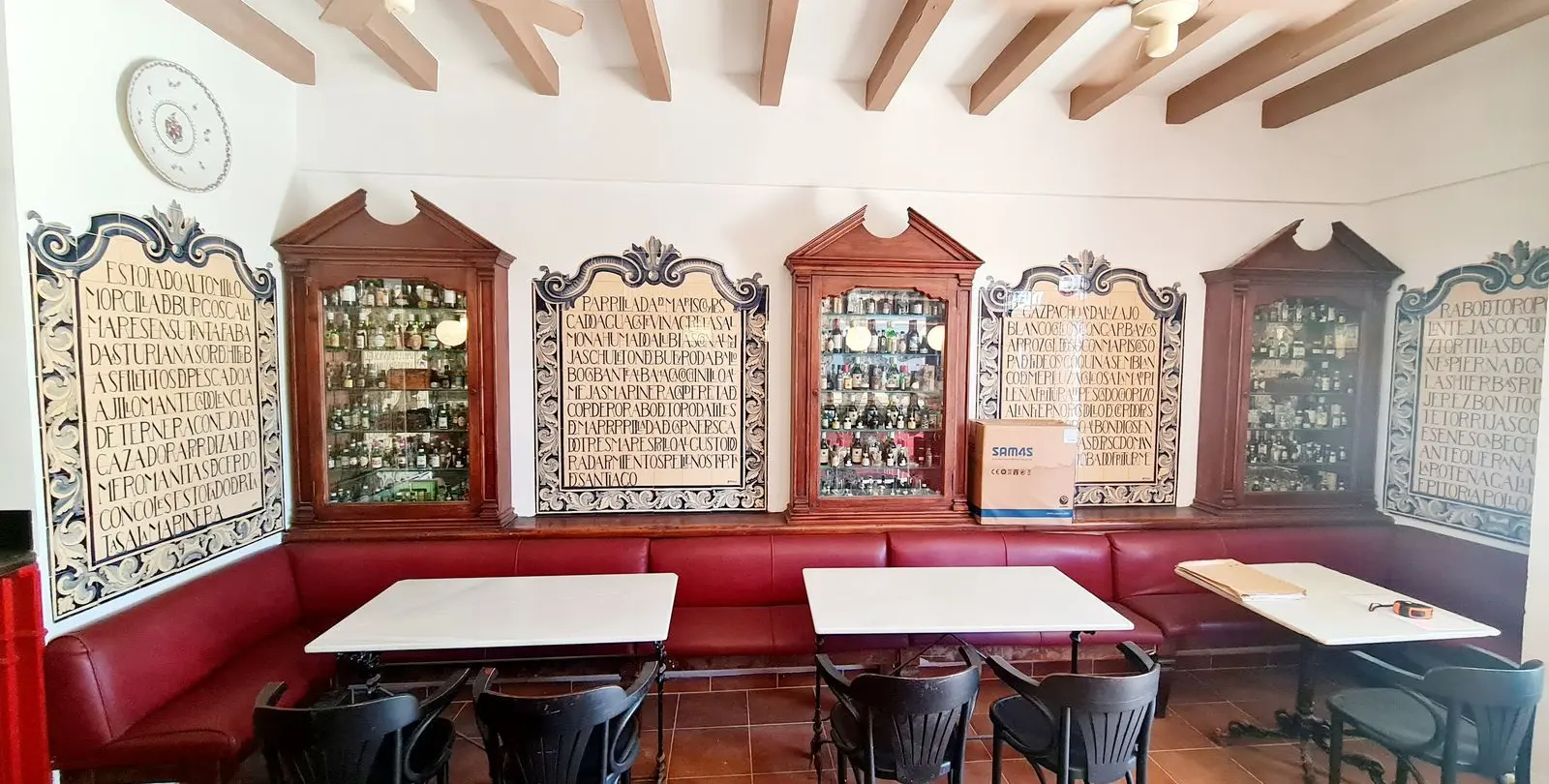 Venta de bar en Marbella 5