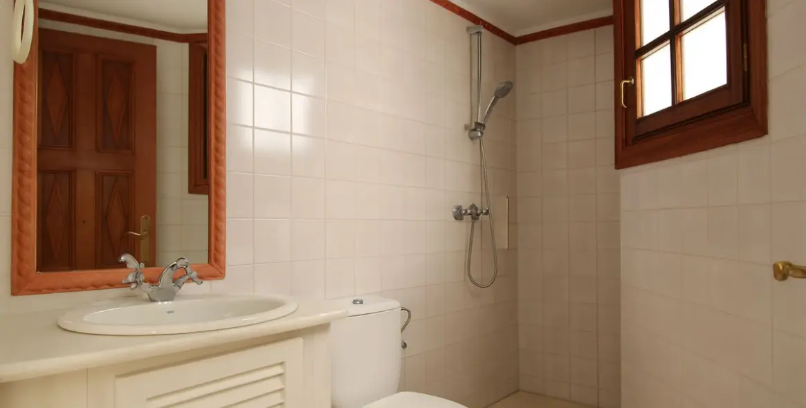 Sale of townhouse in Guadalmina Baja 9