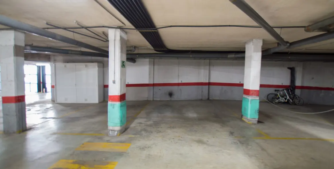 Sale of middle floor apartment in San Pedro de Alcántara 24