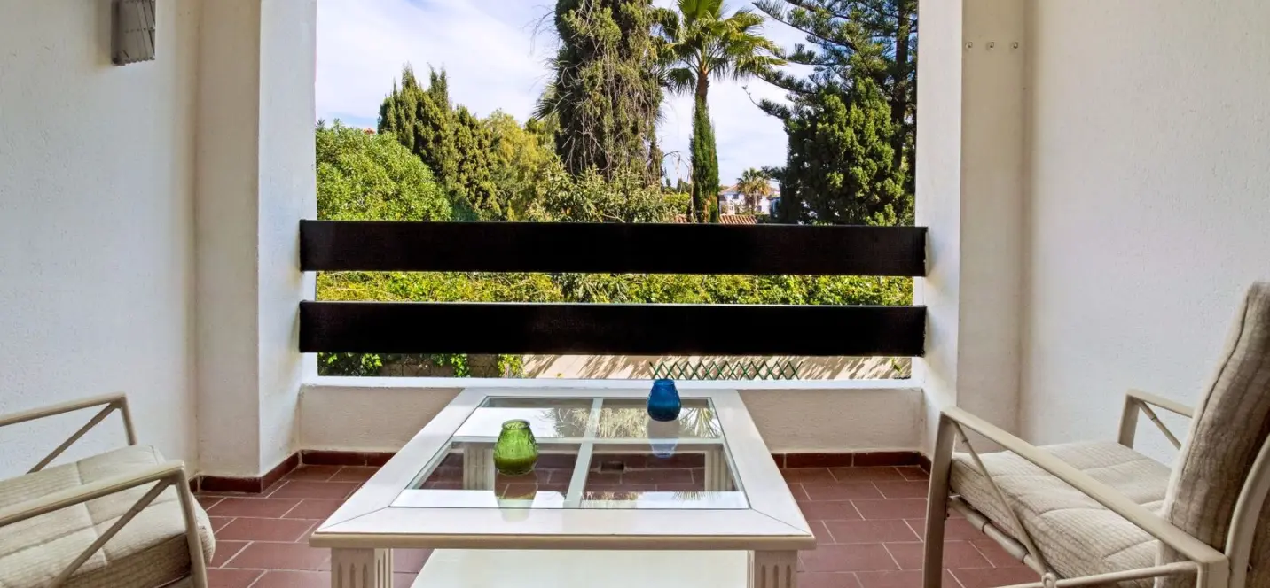 Sale of middle floor apartment in San Pedro de Alcántara 1