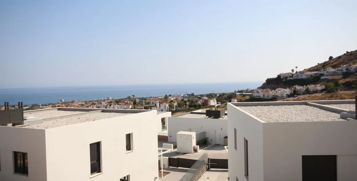 Продажа дома на две семьи в Riviera del Sol 7