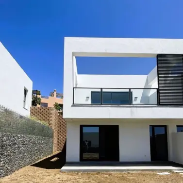 Продажа дома на две семьи в Riviera del Sol