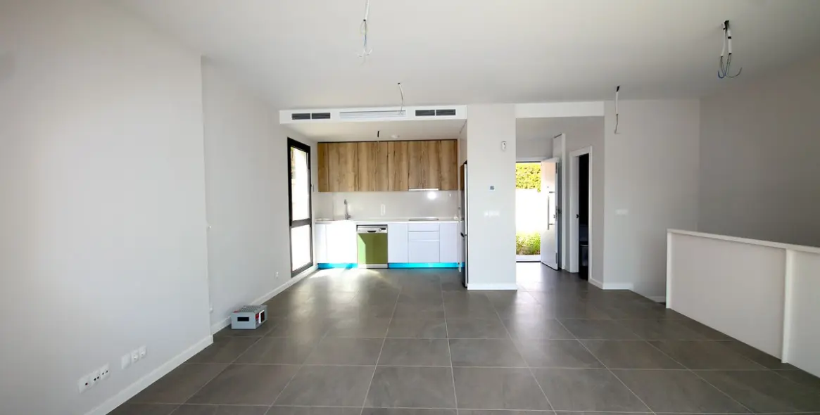 Продажа дома на две семьи в Riviera del Sol 12