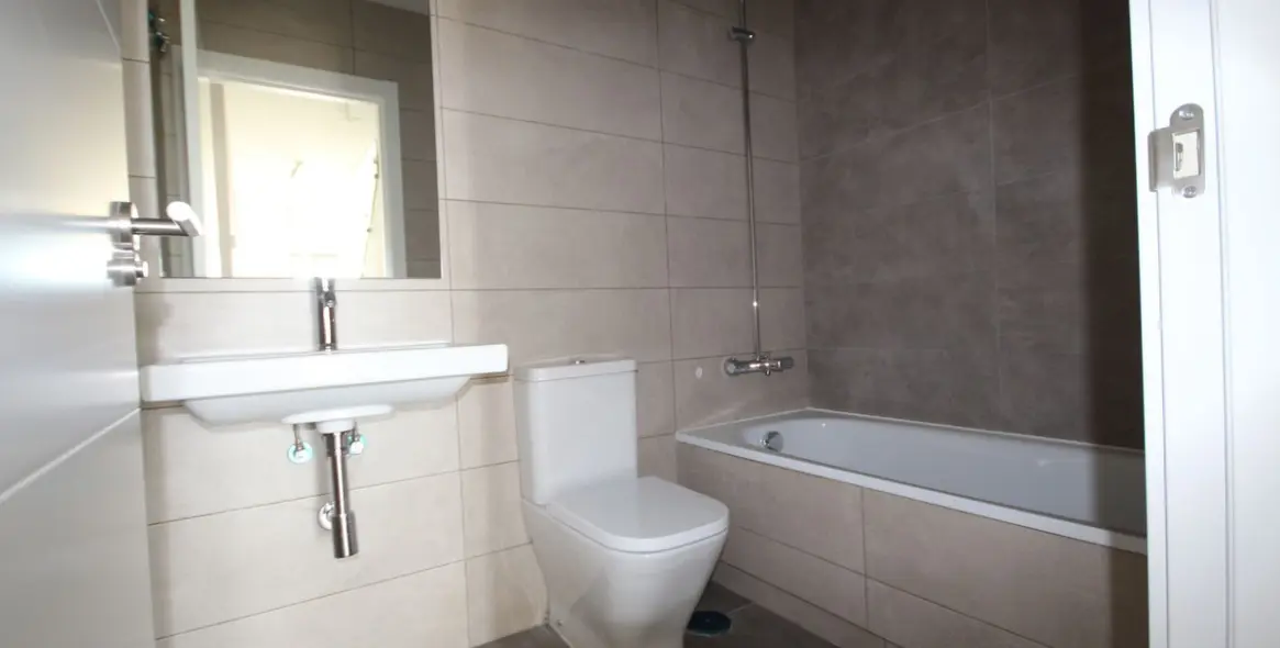 Продажа дома на две семьи в Riviera del Sol 34