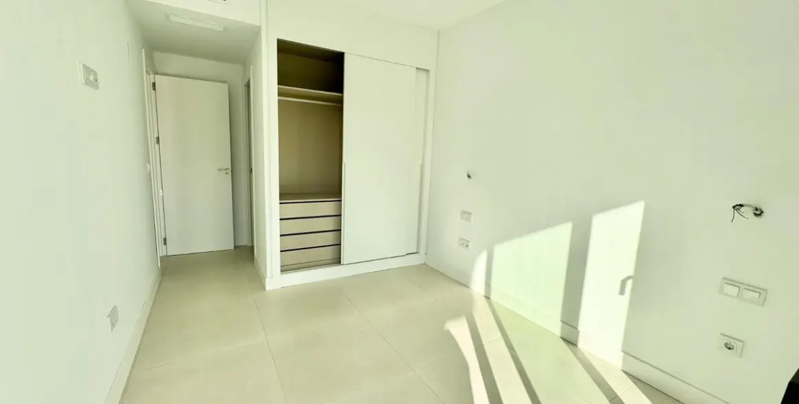 Продажа апартаментов на первом этаже в Fuengirola 12