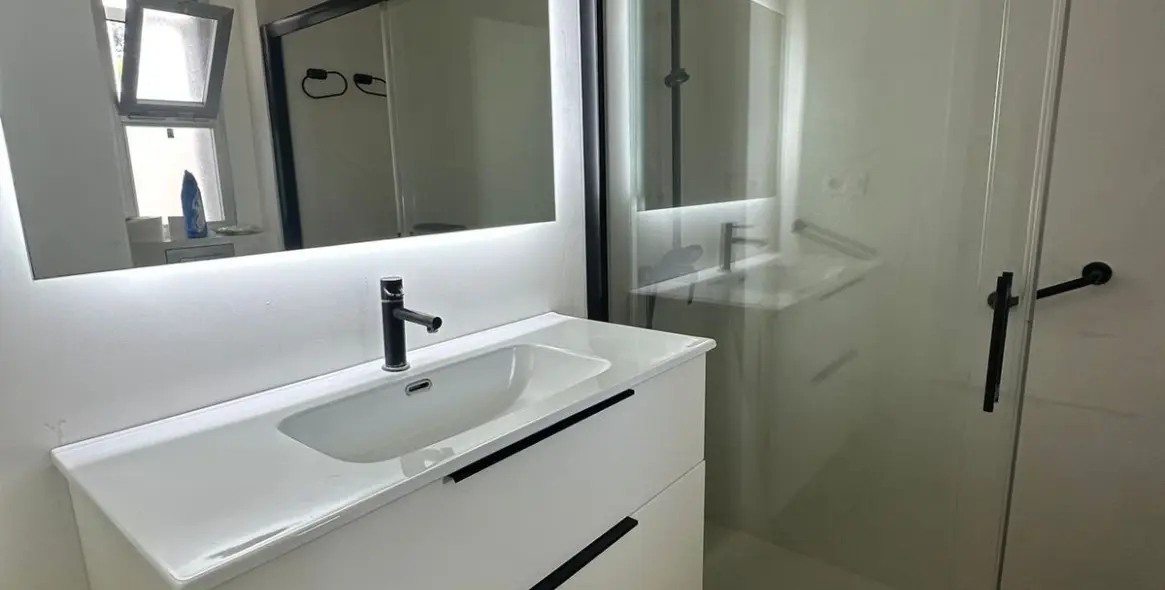 Sale of ground floor apartment in Nueva Andalucía 6