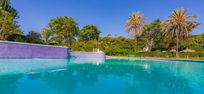 Sale of semi-detached house in Estepona 1