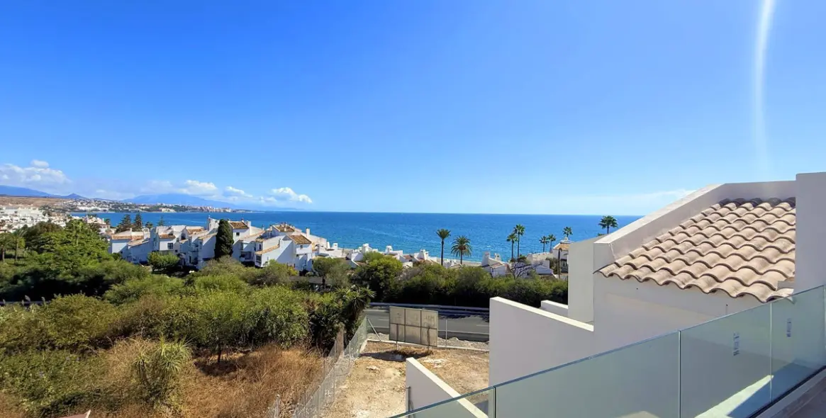 Sale of semi-detached house in Estepona 5
