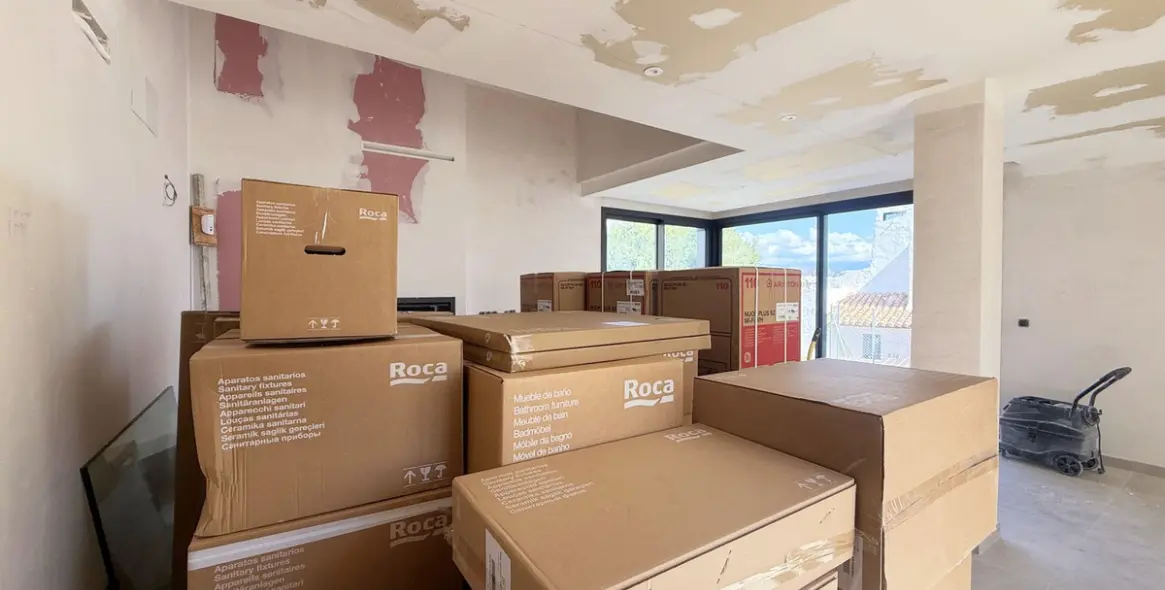 Продажа дома на две семьи в Estepona 33