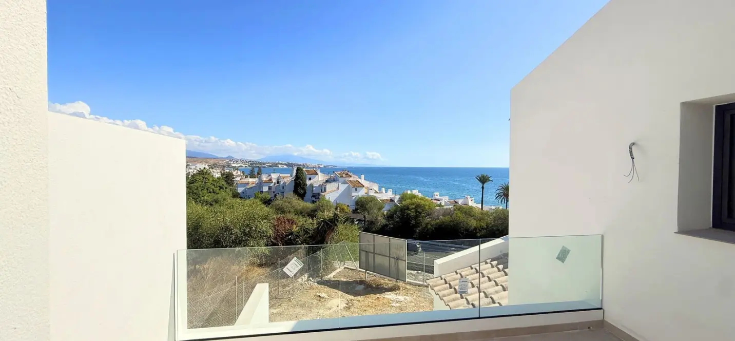 Venta de casa pareada en Estepona 2