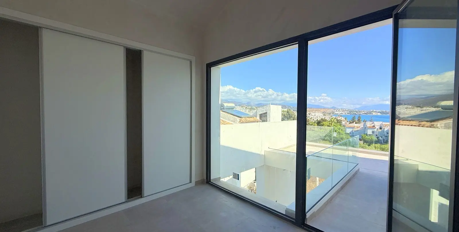 Sale of semi-detached house in Estepona 30