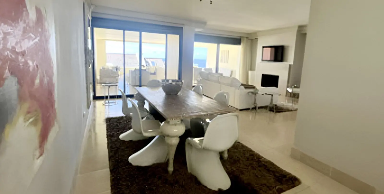 Sale of middle floor apartment in Altos de los Monteros 14
