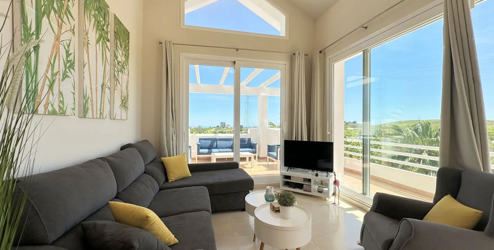 Продажа пентхауса в Casares Playa 13