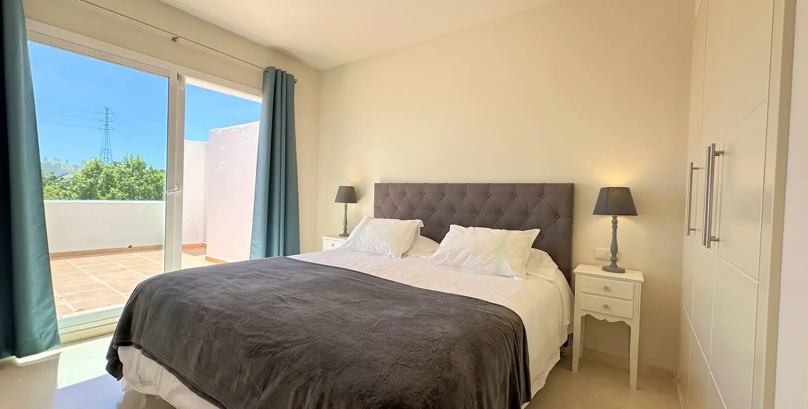 Продажа пентхауса в Casares Playa 30