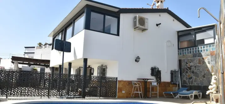 Sale of detached villa in Nerja 0