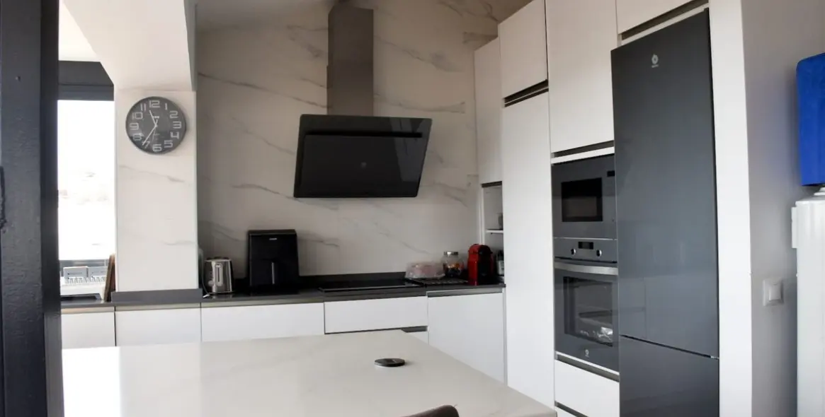 Продажа  отдельно стоящей виллы в Nerja 9