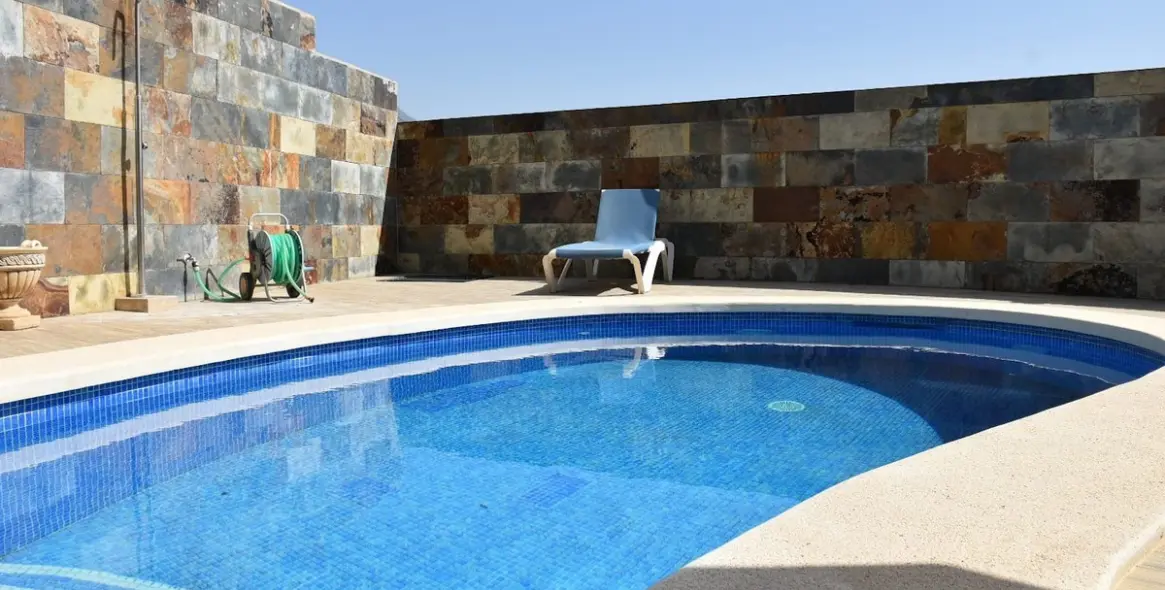 Sale of detached villa in Nerja 32