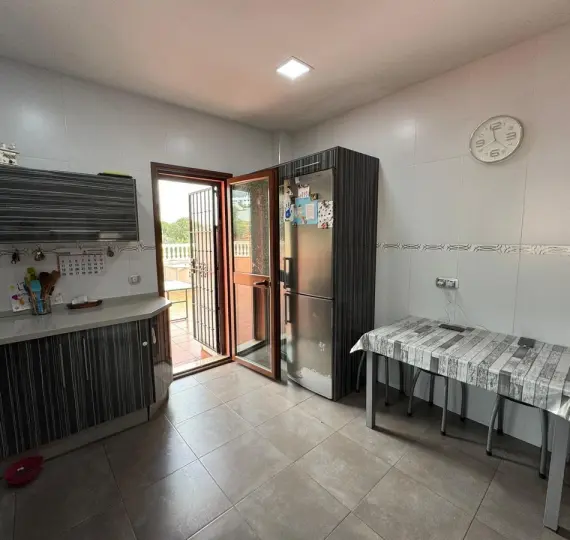 Detached villa R5042200