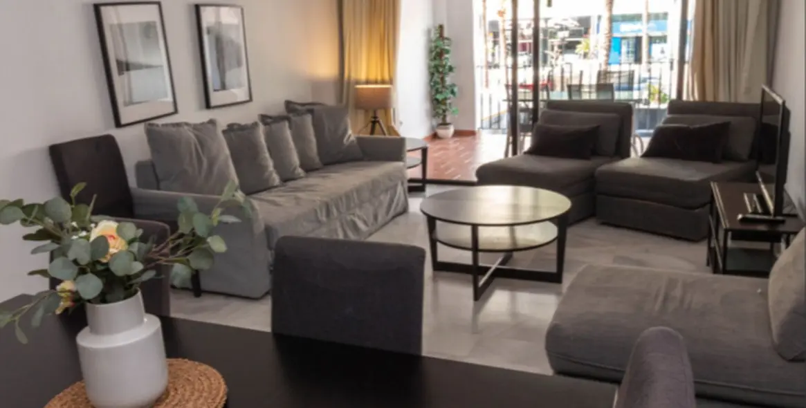 Продажа апартаментов на среднем этаже в Puerto Banús 2