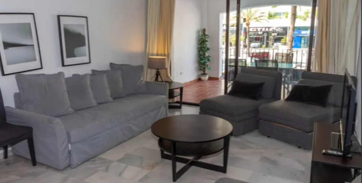 Продажа апартаментов на среднем этаже в Puerto Banús 3