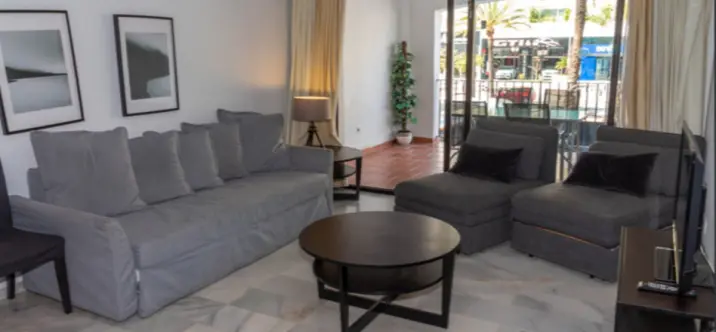 Продажа апартаментов на среднем этаже в Puerto Banús 2