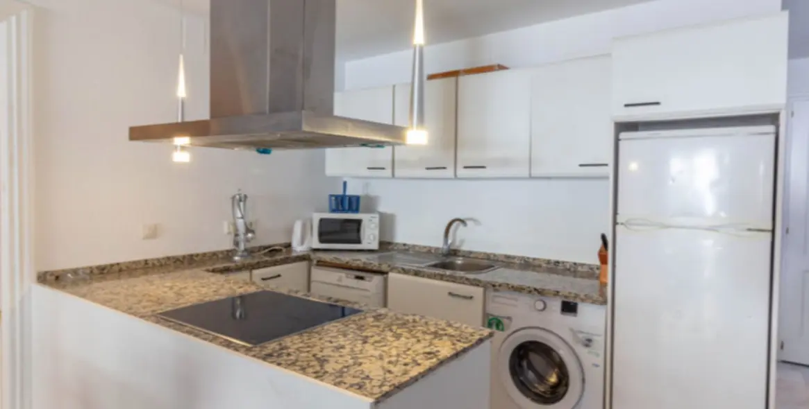 Продажа апартаментов на среднем этаже в Puerto Banús 6