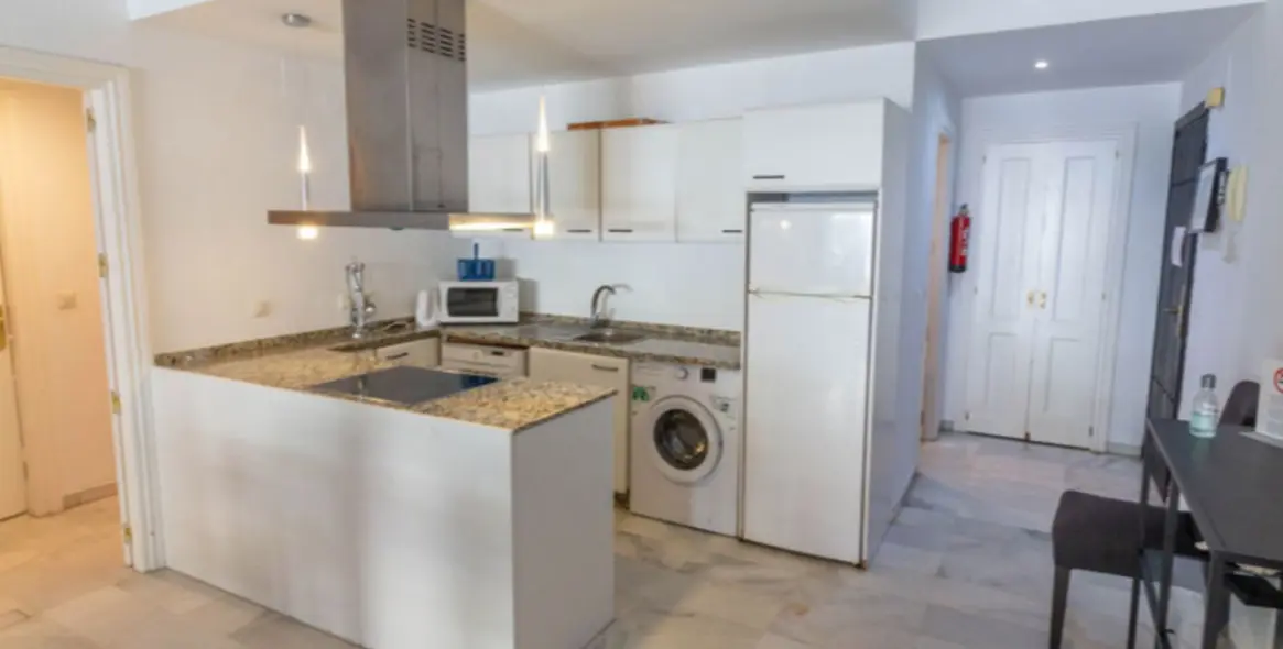 Продажа апартаментов на среднем этаже в Puerto Banús 7