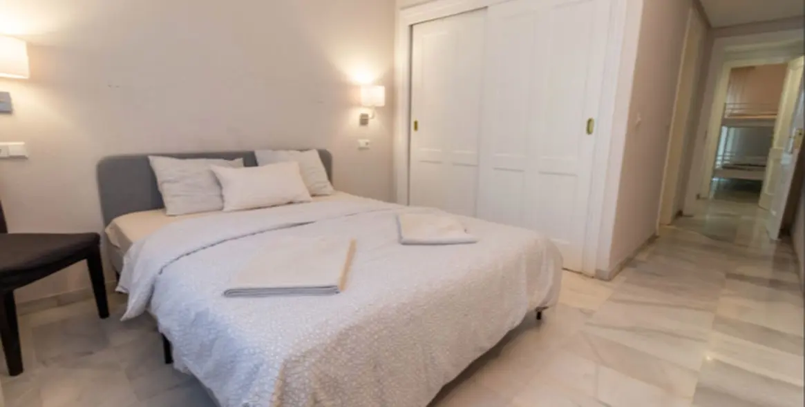 Продажа апартаментов на среднем этаже в Puerto Banús 8