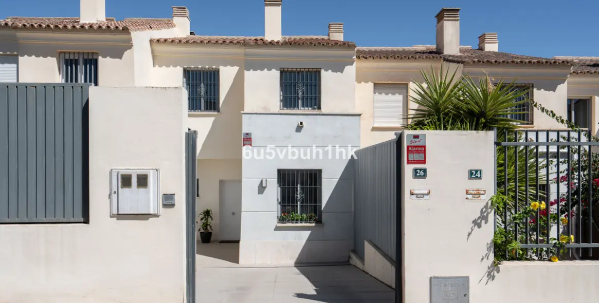 Продажа таунхауса в Fuengirola 3