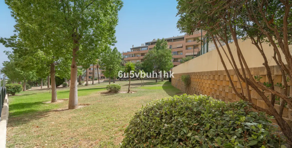 Sale of penthouse in El Pinillo 30