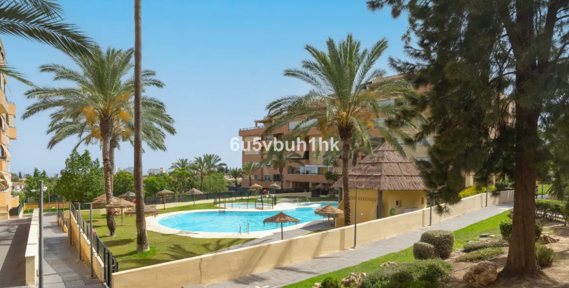 Sale of penthouse in El Pinillo 31