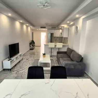 Sale of ground floor apartment in Bahía de Marbella