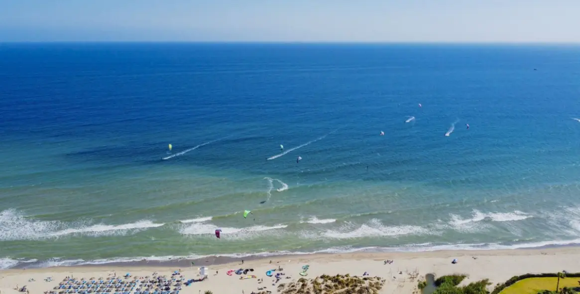 Sale of ground floor apartment in Bahía de Marbella 11