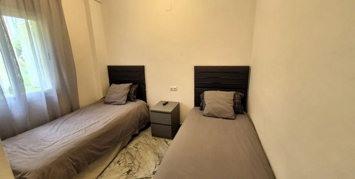 Sale of ground floor apartment in Bahía de Marbella 18