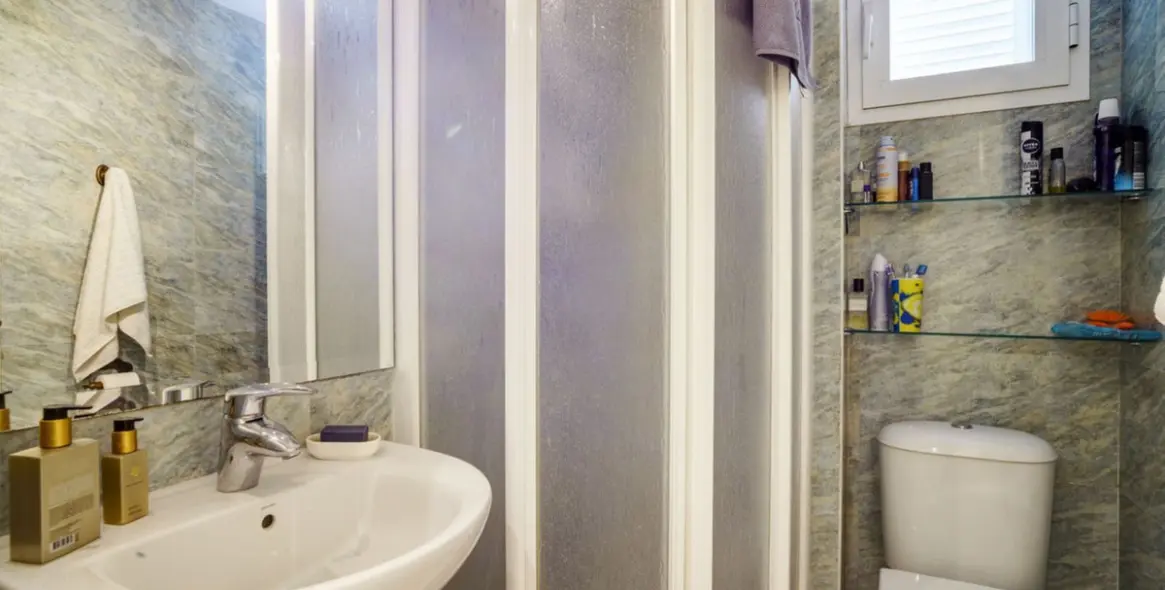 Sale of ground floor apartment in Bahía de Marbella 31