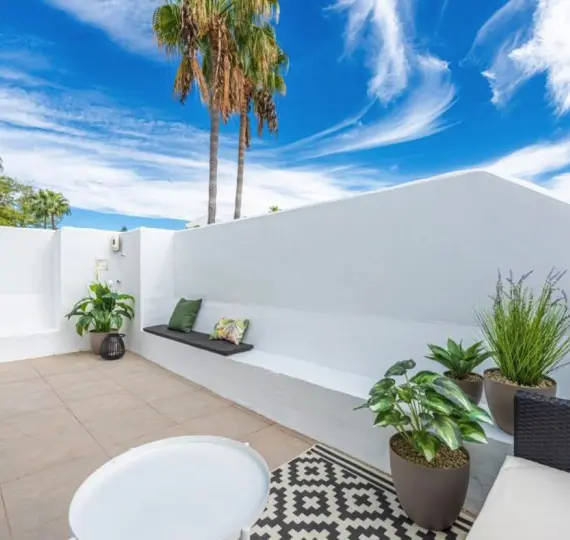 Продажа двухуровневого пентхауса в Nueva Andalucía