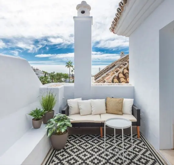 Продажа двухуровневого пентхауса в Nueva Andalucía