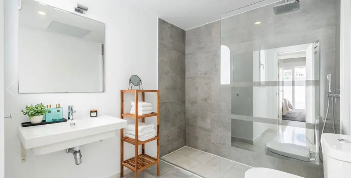 Продажа двухуровневого пентхауса в Nueva Andalucía 10