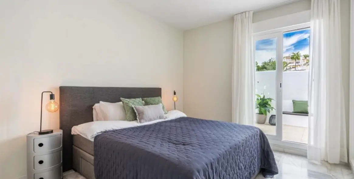 Продажа двухуровневого пентхауса в Nueva Andalucía 11