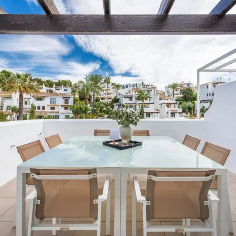 Venta de ático dúplex en Nueva Andalucía
