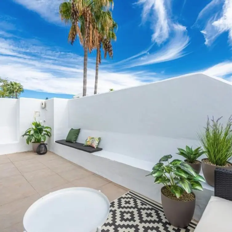 Venta de ático dúplex en Nueva Andalucía