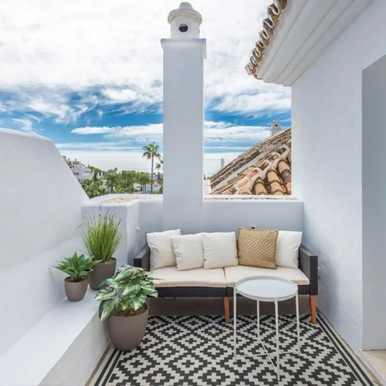 Venta de ático dúplex en Nueva Andalucía