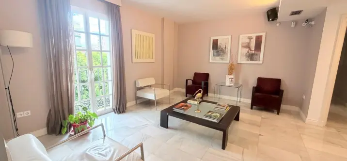 Продажа апартаментов на среднем этаже в Marbella 3