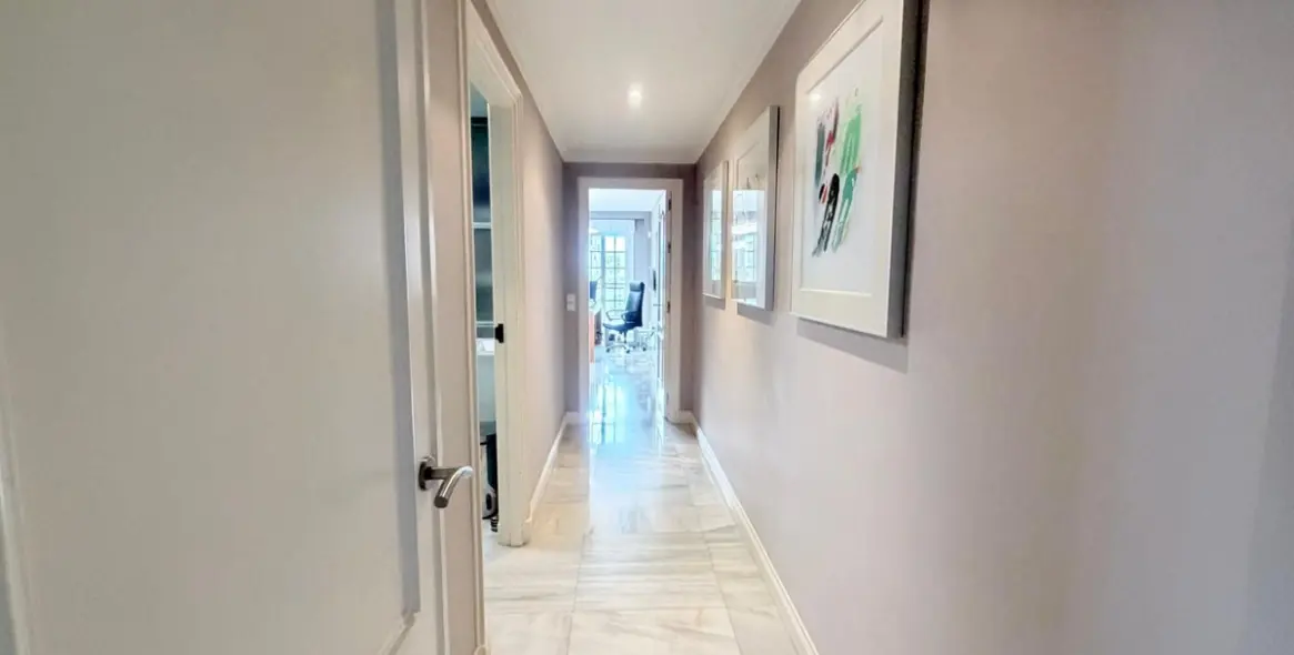 Продажа апартаментов на среднем этаже в Marbella 14