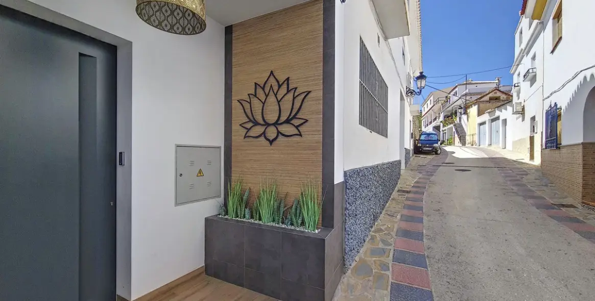 Venta de complejo de apartamentos en Cómpeta 3