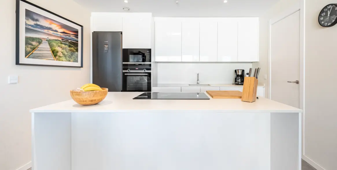 Sale of middle floor apartment in Fuengirola 10