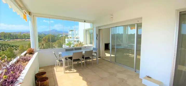 Sale of middle floor apartment in Guadalmina Alta 1