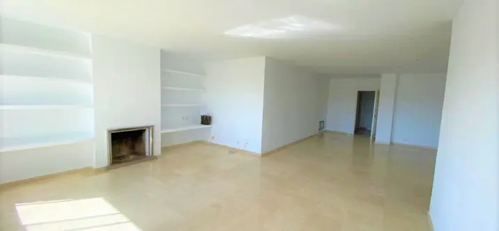 Sale of middle floor apartment in Guadalmina Alta 4