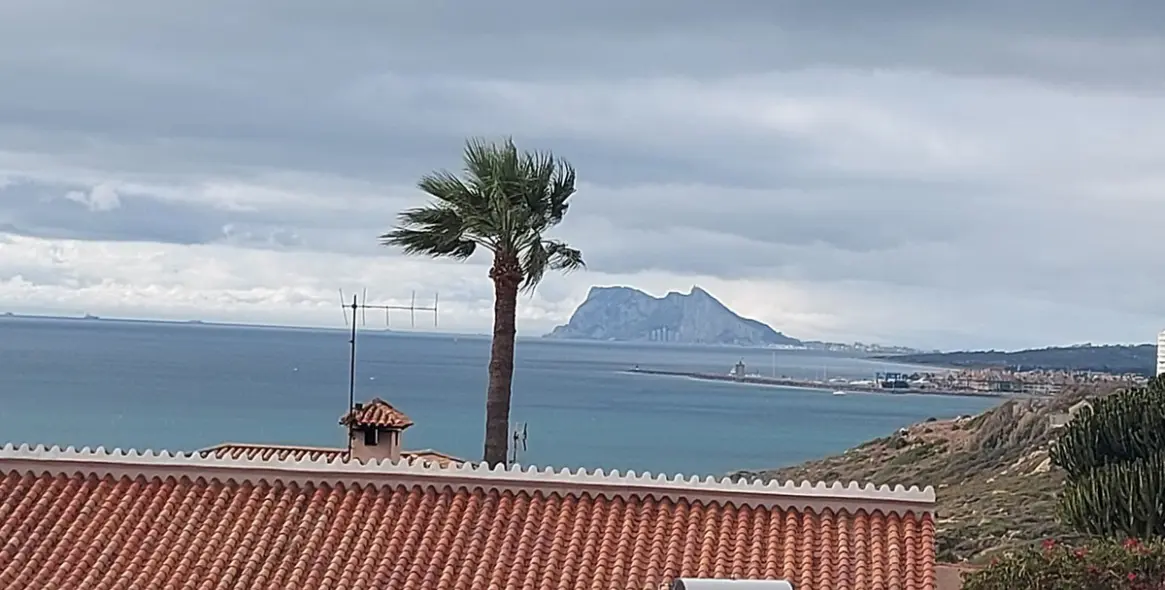 Продажа  отдельно стоящей виллы в Manilva 2