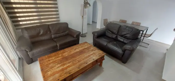 Продажа  отдельно стоящей виллы в Manilva 4